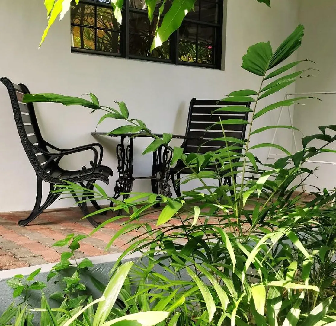 Bananaquit Tobago -Stay Near The Beach Краун-Пойнт Тринидад и Тобаго